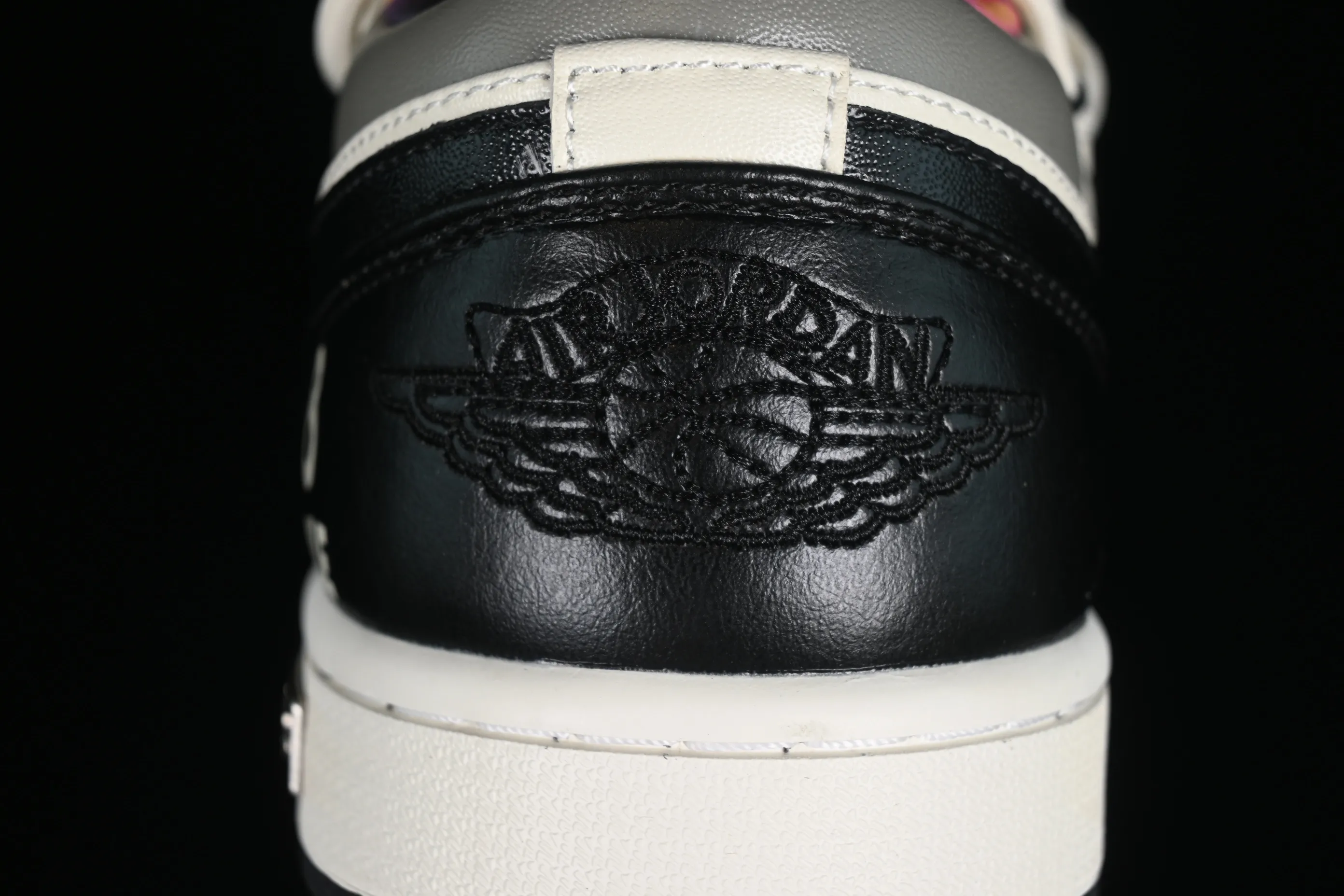 All Categories Air Jordan Jordan Series Basketball Shoes Air Jordan 1 Low Air Jordan 1 Low AJ1 Joe 1 Panda Prank Rap Theme-Big Shot Low-top Cultural Casual Shoes